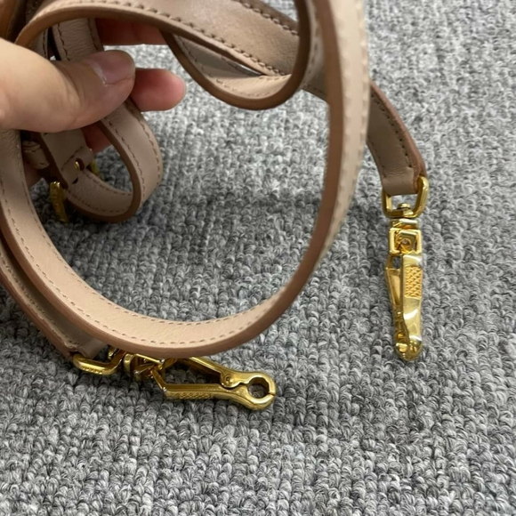 100% Authentic PRADA Esplanade Leather Satchel - Picture 14 of 15